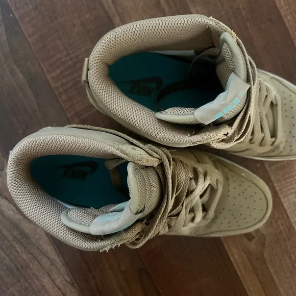 Nike Dunk Sky Hi Essential Sneakers - Picture 4 of 5